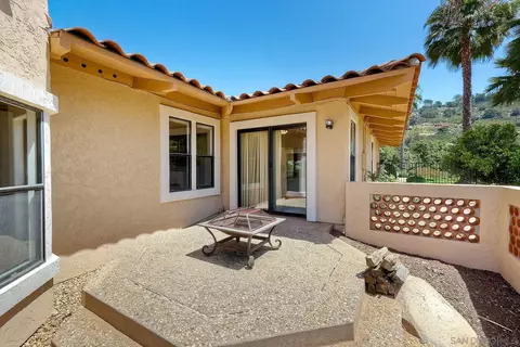 Exterior - 13154 Glen Circle Rd, Poway, CA 92064 photo 4 of 15