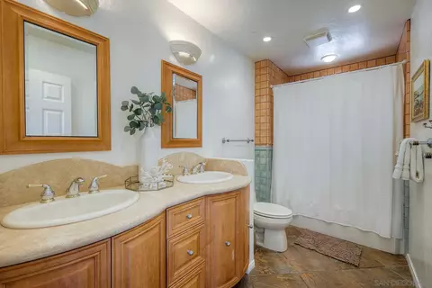 Bath - 13154 Glen Circle Rd, Poway, CA 92064 photo 3 of 3