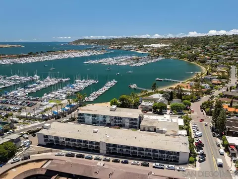 1021 Scott #101, San Diego, CA 92106