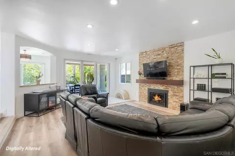 Living - 15887 Hidden Valley Dr, Poway, CA 92064 photo 4 of 5