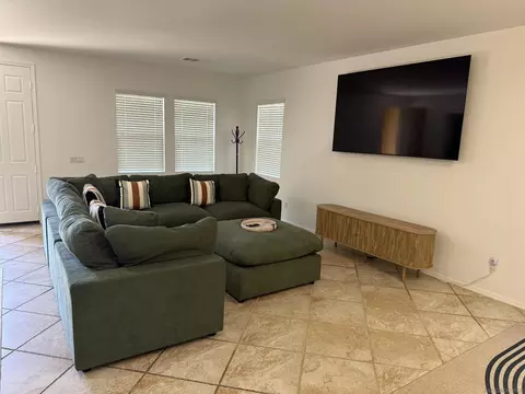 Living - 543 Silverhawk Dr, Corona, CA 92879 photo 1 of 6