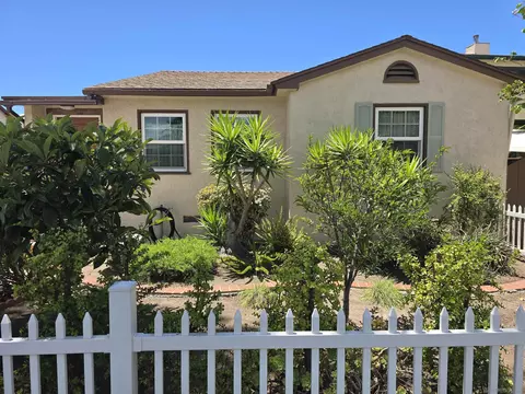 4820 51st, San Diego, CA 92115