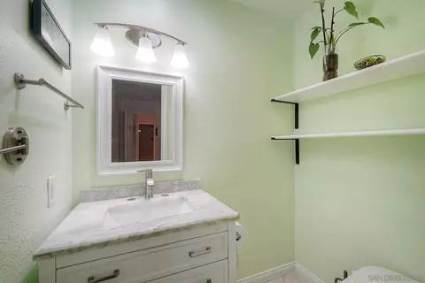 Bath - 3597 Pear Blossom Dr, Oceanside, CA 92057 photo 4 of 4