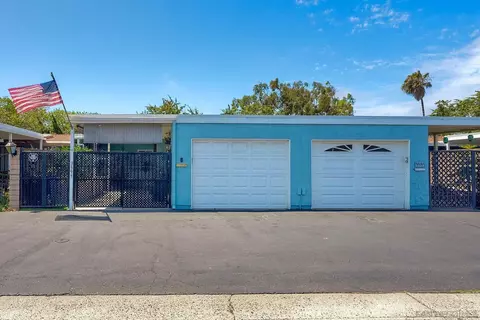 Exterior - 3597 Pear Blossom Dr, Oceanside, CA 92057 photo 5 of 9