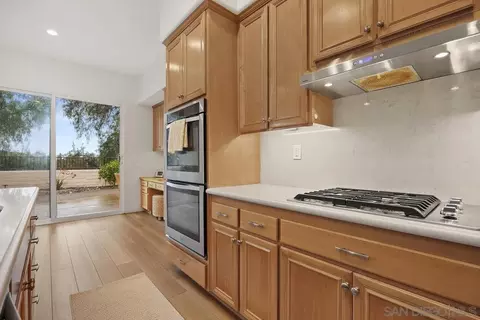 Kitchen - 6351 Paseo Corono, Carlsbad, CA 92009 photo 3 of 3