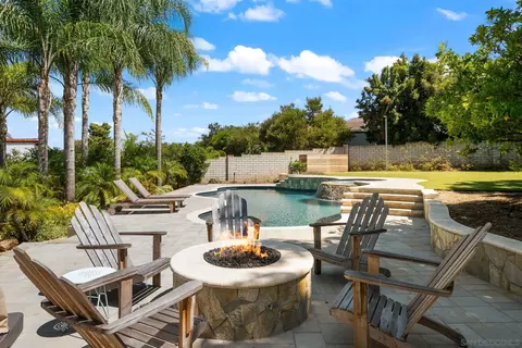 Exterior - 15925 Lime Grove Rd, Poway, CA 92064 photo 6 of 10