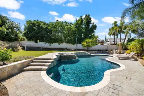 Exterior - 15925 Lime Grove Rd, Poway, CA 92064 photo 7 of 10