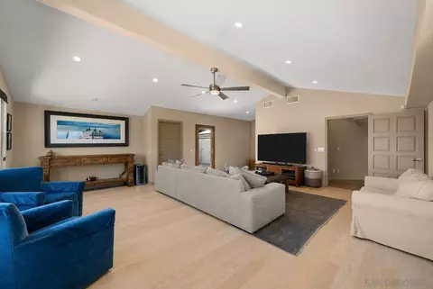 Living - 15925 Lime Grove Rd, Poway, CA 92064 photo 4 of 4