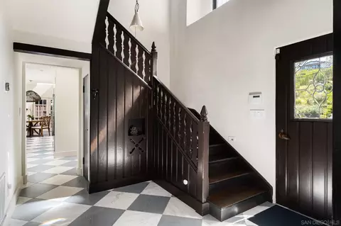 Entry Way - 6714 Muirlands, La Jolla, CA 92037 photo 1 of 2