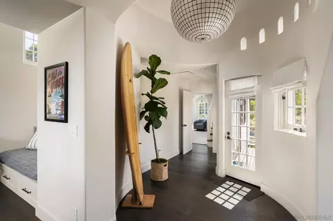 Entry Way - 6714 Muirlands, La Jolla, CA 92037 photo 2 of 2