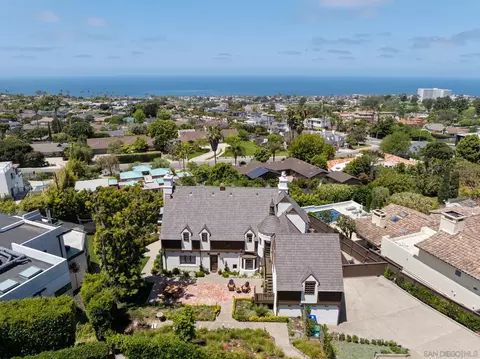 View/Area - 6714 Muirlands, La Jolla, CA 92037 photo 2 of 2