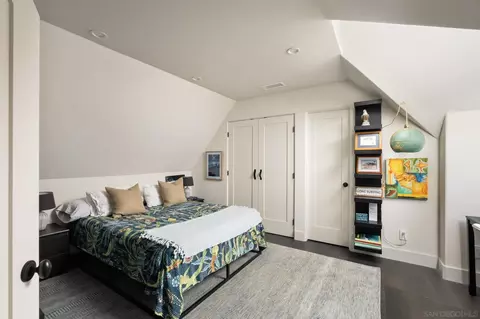 Bedroom - 6714 Muirlands, La Jolla, CA 92037 photo 6 of 6