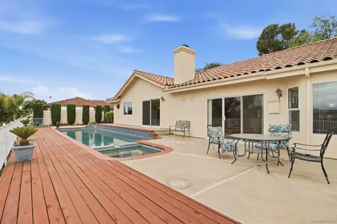 Exterior - 3844 Alta Vis, Fallbrook, CA 92028 photo 16 of 17