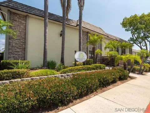 6602 Beadnell Way #4, San Diego, CA 92117