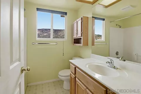 Bath - 833 Cochran Trl, El Cajon, CA 92019 photo 1 of 5