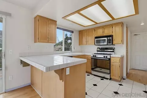 Kitchen - 833 Cochran Trl, El Cajon, CA 92019 photo 1 of 5