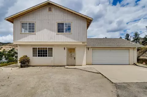 Exterior - 833 Cochran Trl, El Cajon, CA 92019 photo 4 of 25