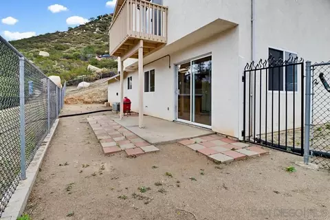 Exterior - 833 Cochran Trl, El Cajon, CA 92019 photo 11 of 25