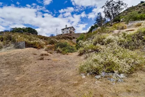 Exterior - 833 Cochran Trl, El Cajon, CA 92019 photo 25 of 25