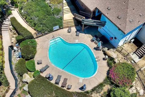 Exterior - 1849 Buckskin Gln, Escondido, CA 92027 photo 7 of 8