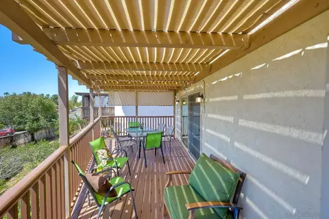 Exterior - 1849 Buckskin Gln, Escondido, CA 92027 photo 3 of 8