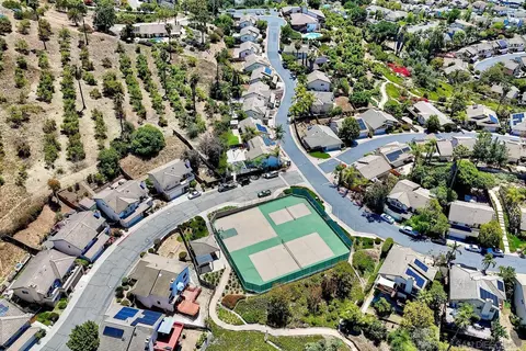View/Area - 1849 Buckskin Gln, Escondido, CA 92027 photo 6 of 10
