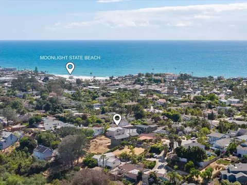 View/Area - 387 12 Ocean View Ave, Encinitas, CA 92024 photo 1 of 3