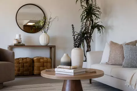 Living - 387 12 Ocean View Ave, Encinitas, CA 92024 photo 4 of 4