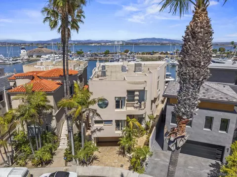 View/Area - 3 Green Turtle Rd, Coronado, CA 92118 photo 1 of 15