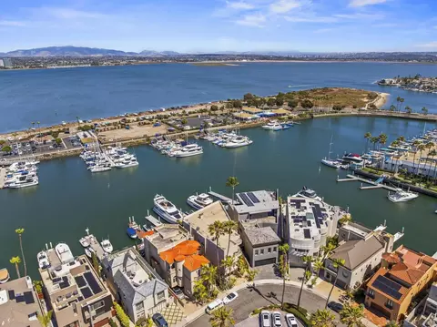 View/Area - 3 Green Turtle Rd, Coronado, CA 92118 photo 9 of 15