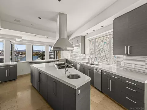 Kitchen - 3 Green Turtle Rd, Coronado, CA 92118 photo 5 of 5