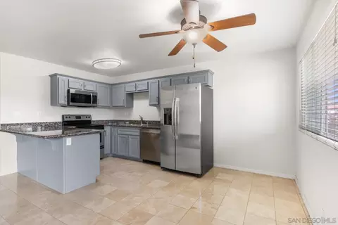 Kitchen - 930 Peach Ave #25, El Cajon, CA 92021 photo 2 of 2
