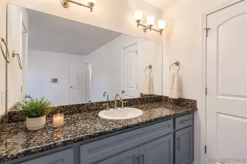Bath - 930 Peach Ave #25, El Cajon, CA 92021 photo 1 of 1