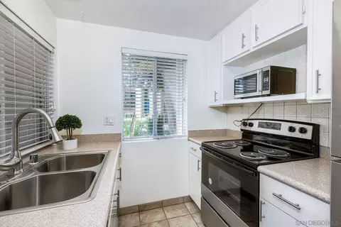 Kitchen - 5350 Baltimore #5, La Mesa, CA 91942 photo 3 of 5
