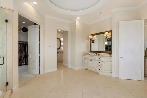 Bath - 7109 Aviara Dr, Carlsbad, CA 92011 photo 2 of 4