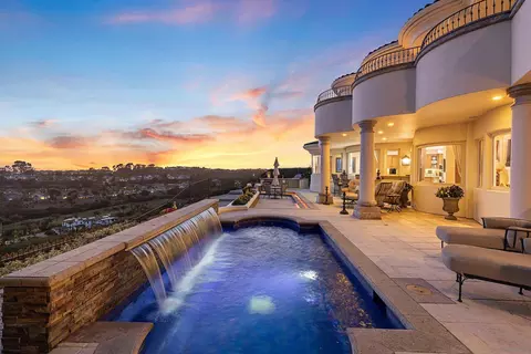7109 Aviara Dr, Carlsbad, CA 92011