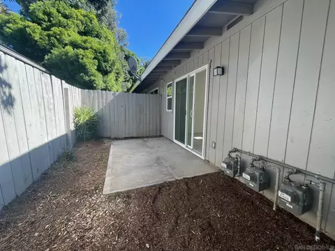 Exterior - 921-927 Regal Rd, Encinitas, CA 92024 photo 10 of 10