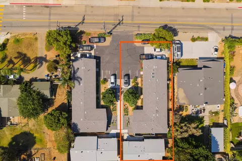 View/Area - 921-927 Regal Rd, Encinitas, CA 92024 photo 3 of 3