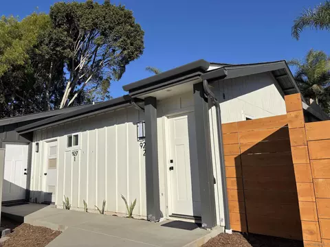 Exterior - 921-927 Regal Rd, Encinitas, CA 92024 photo 4 of 10