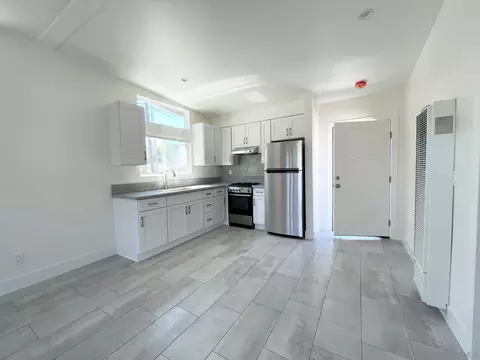 Kitchen - 931-937 Regal Rd, Encinitas, CA 92024 photo 5 of 5