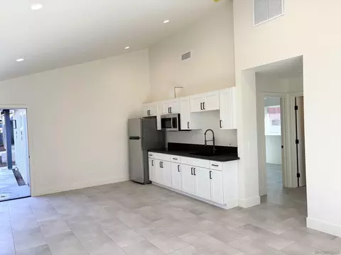 Kitchen - 931-937 Regal Rd, Encinitas, CA 92024 photo 3 of 5