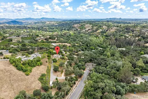 View/Area - 2557 Live Oak Park Rd, Fallbrook, CA 92028 photo 9 of 9