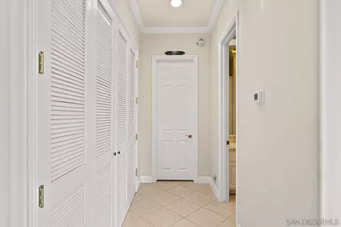 Entry Way - 2557 Live Oak Park Rd, Fallbrook, CA 92028 photo 3 of 3