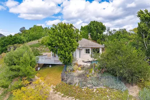 Exterior - 2557 Live Oak Park Rd, Fallbrook, CA 92028 photo 9 of 15
