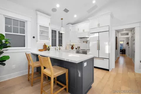 943 F Ave, Coronado, CA 92118