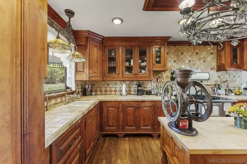 Kitchen - 1779 Elevado Rd, Vista, CA 92084 photo 1 of 6