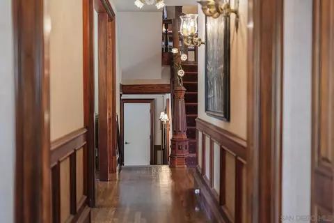 Entry Way - 1779 Elevado Rd, Vista, CA 92084 photo 4 of 7