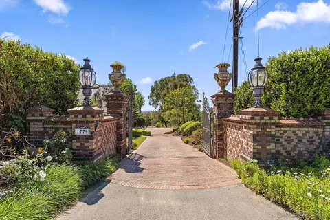 Exterior - 1779 Elevado Rd, Vista, CA 92084 photo 3 of 25