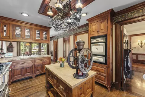 Kitchen - 1779 Elevado Rd, Vista, CA 92084 photo 2 of 6