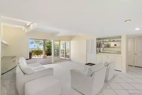 Living - 2326 Rue Adriane, La Jolla, CA 92037 photo 7 of 9